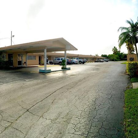 Coral Roc Motel Florida City Exterior foto